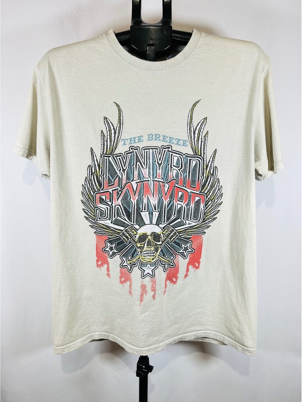Lynyrd Skynyrd cream graphic T shirt size LG